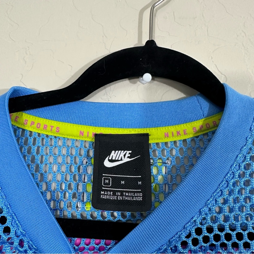 Women’s Medium Blue and Pink Nike short sleeve Mesh Loose Fit Cropped T-shirt - Picture 3 of 9